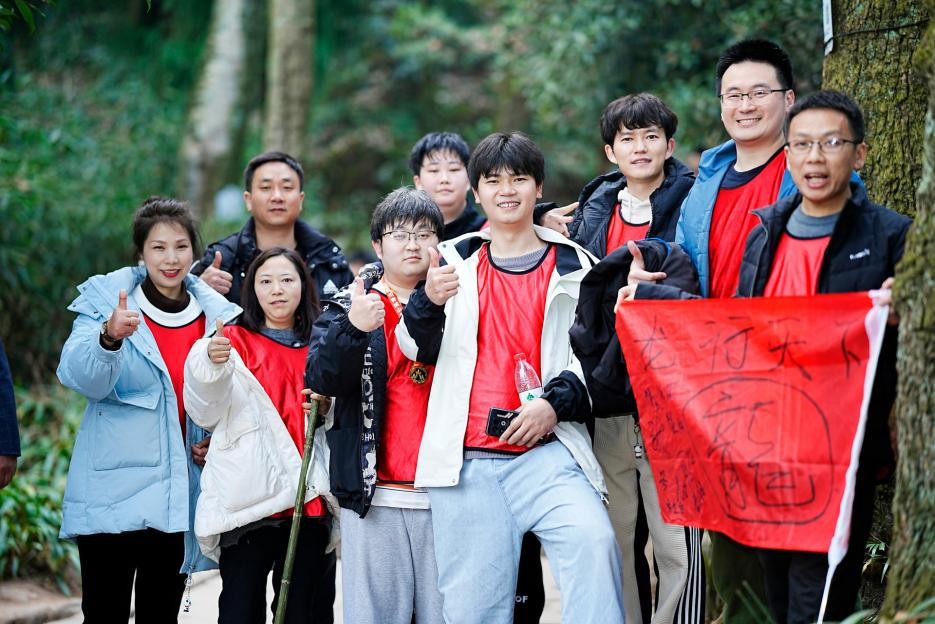 十載感恩，攜手向前 ?| 上海仁機成都分公司十周年團建回顧